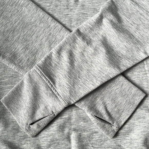 Victoria’s Secret Sport heather grey sweatshirt with back cutout - size medium - Picture 5 of 5